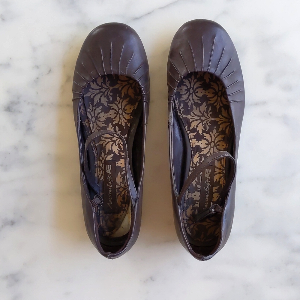 American Eagle by Payless Brown Faux Leather Flats.